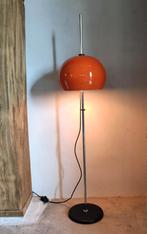 Vintage jaren 70 vloerlamp, verstelbaar, oranje, Huis en Inrichting, Lampen | Vloerlampen, Ophalen, Gebruikt, 150 tot 200 cm