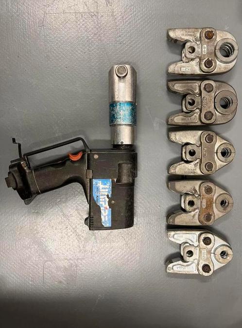 TE HUUR: perstang henco, uponor, bonfix, Doe-het-zelf en Verbouw, Gereedschap | Overige machines, Gebruikt, Ophalen