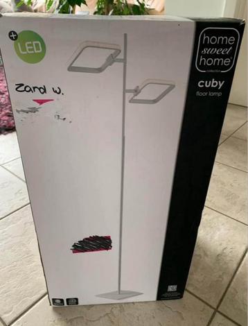 Nieuw design staande vloerlamp led  beschikbaar voor biedingen