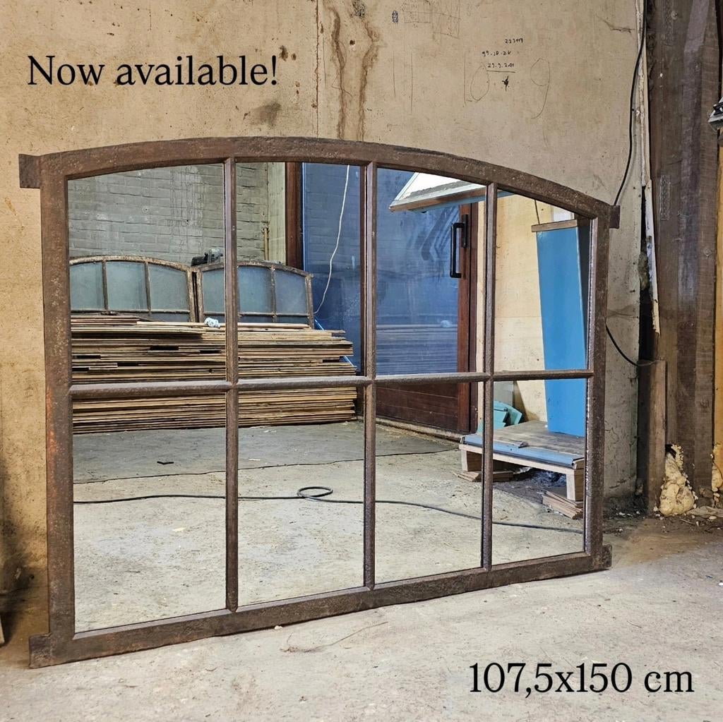 Grote ligende Spiegel | Gietijzer raamwerk | Landelijk, Huis en Inrichting, Woonaccessoires | Spiegels, 100 tot 150 cm, Nieuw