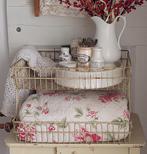 Oud decoratief, metalen winkelrek., Ophalen of Verzenden