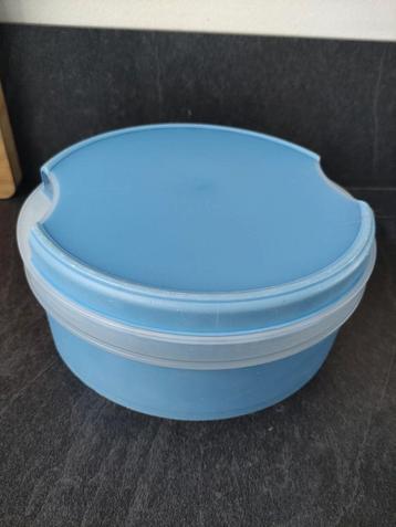 Tupperware vensterdoos koektrommel beschikbaar voor biedingen