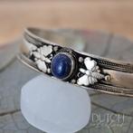 Tibetaanse Armband In Zilverkleurig Metaal en met een Lapis, Ophalen of Verzenden, Zo goed als nieuw, Met edelsteen, Zilver