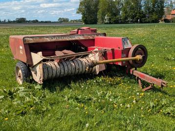 IHC international 440 hooipers  beschikbaar voor biedingen