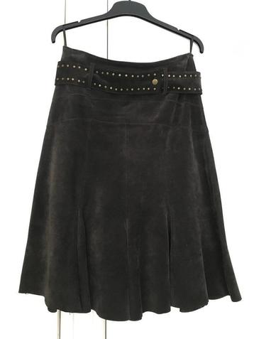 Suede rok beschikbaar voor biedingen