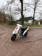 Piaggio typhoon TPH125 A1, Ophalen, Tweetakt, Overige modellen, Zo goed als nieuw