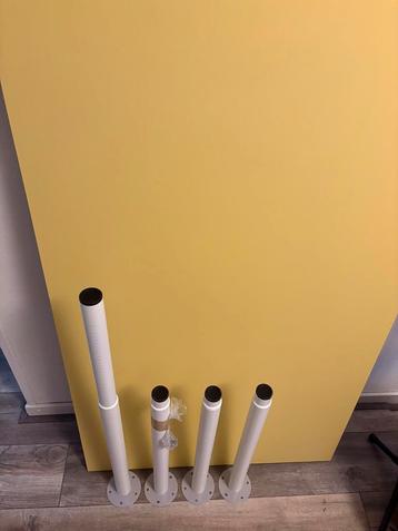 Tafel in hoogte verstelbaar beschikbaar voor biedingen