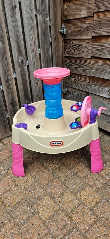 Little Tikes Spiralin' Seas Watertafel  beschikbaar voor biedingen