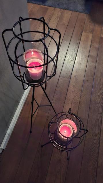 2 Mooie staande kaarsenhouders  beschikbaar voor biedingen