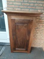 Antieke kast, afkomstig uit Drossaerthuis te Geleen, Ophalen