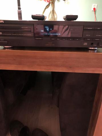 Philips CD615. Cdspeler beschikbaar voor biedingen