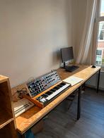 Twee atelier tafels / bureaus OSB, Ophalen, Gebruikt, Bureau