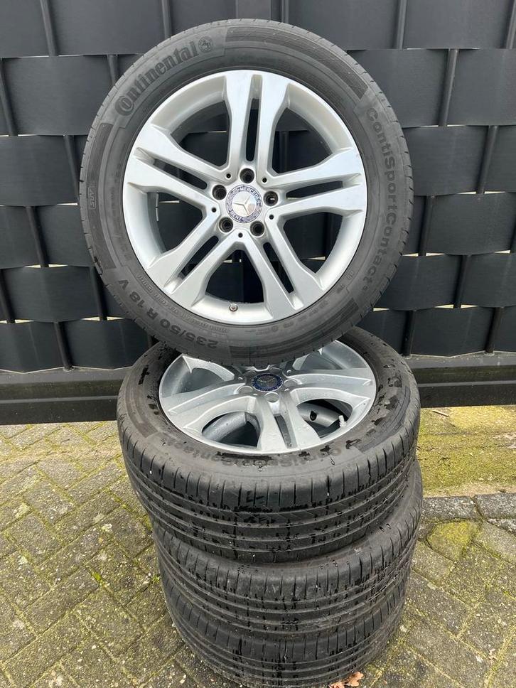 Mercedes GLA Velgen met Continental Banden 7mm TPMS., Auto-onderdelen, Banden en Velgen, Banden en Velgen, Zomerbanden, 18 inch
