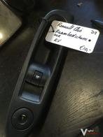 Renault Clio 2002 raambedieningsschakelaar rechtsvoor