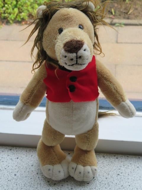 Leeuw van AH Albert Heijn Random House 2010 meet ca 26 cm, Kinderen en Baby's, Speelgoed | Knuffels en Pluche, Ophalen of Verzenden