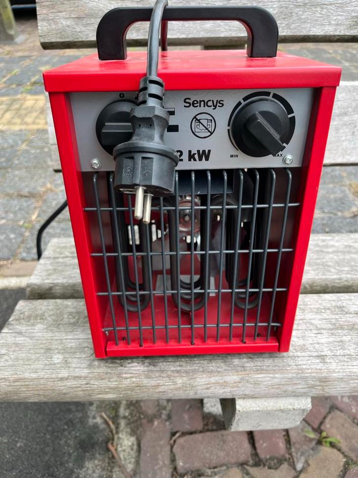 Sencys Werkplaatskachel 2000W, Doe-het-zelf en Verbouw, Verwarming en Radiatoren, Gebruikt, Kachel, 800 watt of meer, Minder dan 30 cm