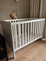 Ledikant set met aerosleep matras en matrasbeschermer, Kinderen en Baby's, Kinderkamer | Complete kinderkamers, Ophalen of Verzenden
