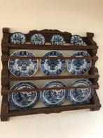 Wandrek met porselein servies | delfts blauw, Antiek en Kunst, Ophalen