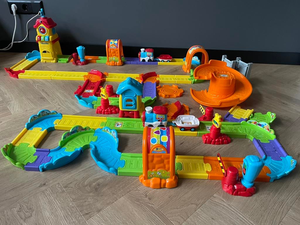Vtech treinbaan, Kinderen en Baby's, Speelgoed | Vtech, Ophalen, Zo goed als nieuw, 6 maanden tot 2 jaar