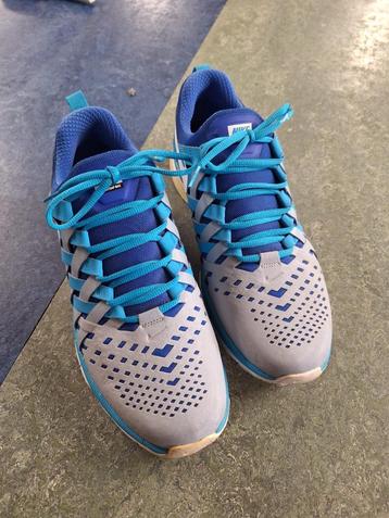 NIKE SPORTSCHOENEN z.g.a.n. - maat 46 - WD014 beschikbaar voor biedingen