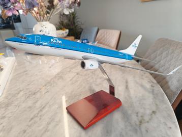 KLM B737-800 (1:100) beschikbaar voor biedingen