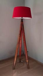 Staande lamp met rode kap, Huis en Inrichting, Lampen | Vloerlampen, Ophalen, Gebruikt
