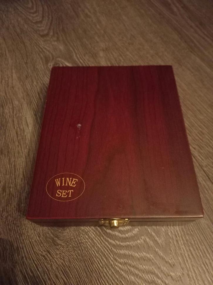 Wijnset in Houten Kist, sommelier set, Huis en Inrichting, Woonaccessoires | Wijnrekken, Nieuw, Minder dan 50 cm, Hout, Ophalen of Verzenden
