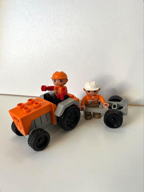 Lego Duplo  -  Oranje Tractor Set met Ploeg en 2 Poppetjes, Kinderen en Baby's, Speelgoed | Duplo en Lego, Gebruikt, Duplo, Ophalen of Verzenden