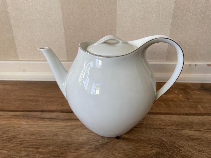 Elegant Eschenbach servies Larissa met ziveren bies, Huis en Inrichting, Keuken | Servies, Gebruikt, Compleet servies, Overige stijlen