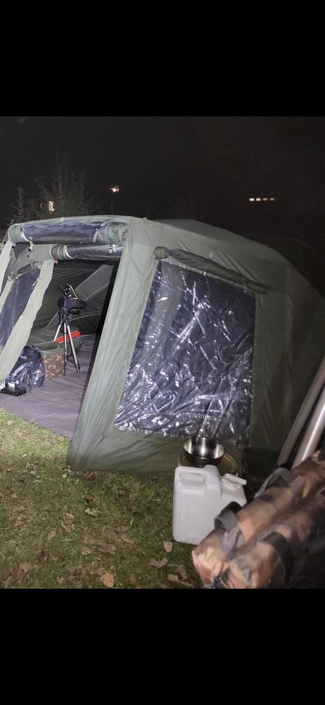Jrc extreme 2 man, Watersport en Boten, Hengelsport | Karpervissen, Zo goed als nieuw, Overige typen, Ophalen
