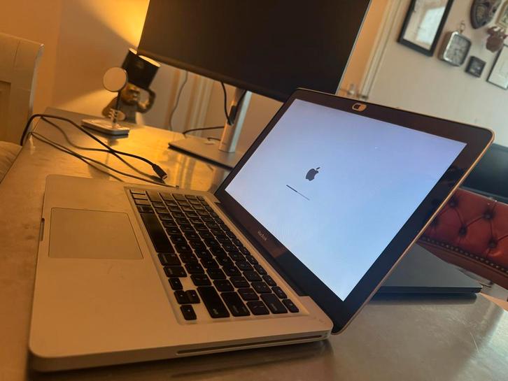 MacBook Pro (eind 2008) - 13 inch, Computers en Software, Apple Macbooks, Gebruikt, MacBook Pro, 13 inch, 2 tot 3 Ghz, 128 GB of minder