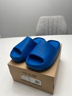 Adidas Yeezy Slide Azure, Kleding | Dames, Schoenen, Slippers, Blauw, Nieuw, Ophalen of Verzenden