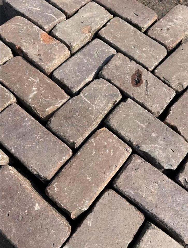 Oud gebakken keiformaat rood/paars, Tuin en Terras, Tegels en Klinkers, Zo goed als nieuw, Klinkers, Keramiek, Ophalen of Verzenden