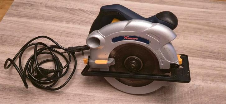 Xstorm cirkelzaag, 1200 Watt., Doe-het-zelf en Verbouw, Gereedschap | Zaagmachines, Nieuw, Afkortzaag, 1200 watt of meer, 30 tot 70 mm