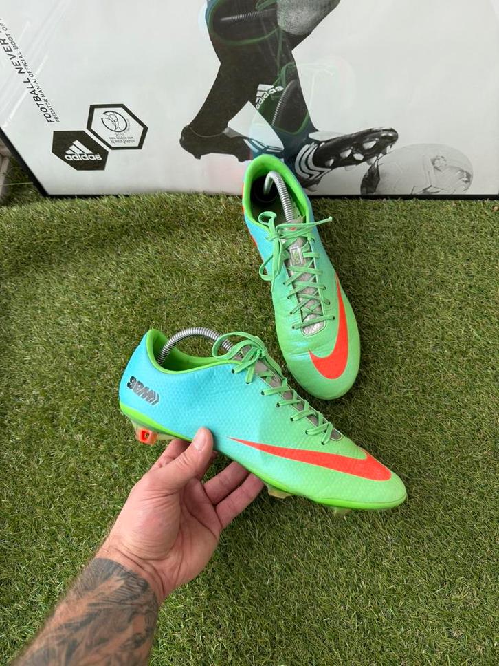 Nike Mercurial vapor voetbalschoenen, Sport en Fitness, Voetbal, Zo goed als nieuw, Schoenen, Maat XS of kleiner, Ophalen of Verzenden