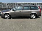 Volvo V70 2.0D Exportprijs!, Auto's, Voorwielaandrijving, Gebruikt, Euro 4, Zilver of Grijs