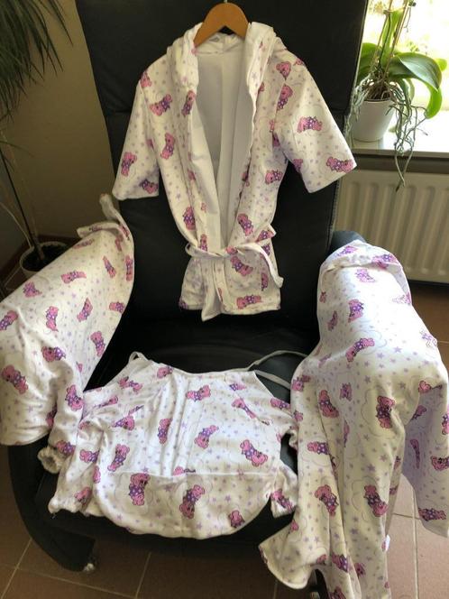 Te koop zelfgemaakte babykleding/spullen.(nieuw)., Kinderen en Baby's, Overige Kinderen en Baby's, Nieuw, Ophalen of Verzenden