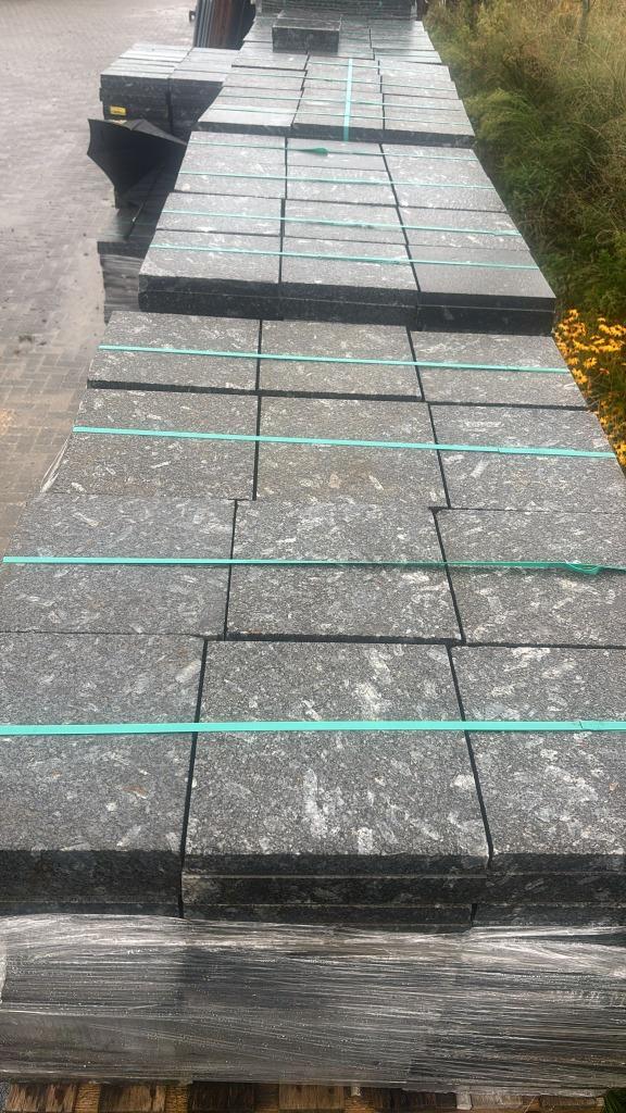Nieuw Natuursteen Graniet tegels 30x30 en 30x45x8cm, Tuin en Terras, Tegels en Klinkers, Nieuw, Terrastegels, Natuursteen, 10 m² of meer