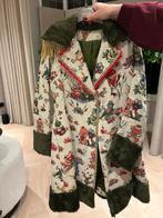 Carnavals jas kikkers met haarband, Ophalen of Verzenden, Zo goed als nieuw