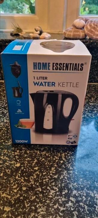 Waterkoker zwart Kettle 1 liter nieuw in doos 1200 watt beschikbaar voor biedingen