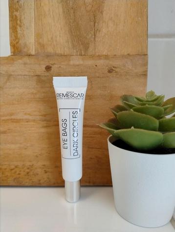 Remescar eye bags dark circles  beschikbaar voor biedingen
