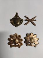 vier schouderemblemen zonder oogjes, Ophalen of Verzenden, Landmacht, Nederland, Embleem of Badge