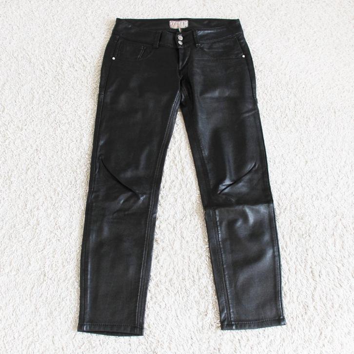 Leather Look MET Injeans Broek (Maat 26/XS) - 79 € 35,-, Kleding | Dames, Broeken en Pantalons, Zo goed als nieuw, Maat 34 (XS) of kleiner