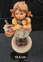 Hummel "Little Visitor" beeldje, modelnummer 563 Goebel, Ophalen of Verzenden, Zo goed als nieuw, Hummel