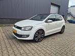 Volkswagen Polo 1.2 TSI 69pk Panoramadak 5-drs., Auto's, Voorwielaandrijving, Euro 5, 40 €/maand, Zwart