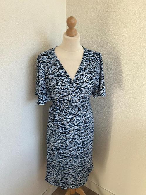 Fabienne Chapot maat 40 archana wikkel jurk blauw NIEUW, Kleding | Dames, Jurken, Nieuw, Maat 38/40 (M), Blauw, Knielengte, Ophalen of Verzenden