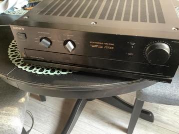 Sony 570ES gereviseerde versterker zeer goed geluid  beschikbaar voor biedingen
