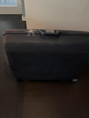 Samsonite koffer blauw met sleutel beschikbaar voor biedingen