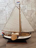 Zeilboot Model 'De Goede Hoop' met Vitrinekastje Antiek Look, Ophalen of Verzenden, Zo goed als nieuw