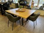 Showroomuitverkoop: Eiken eettafel met stoelen, Nieuw, Ophalen of Verzenden, Vier personen, Industrieel